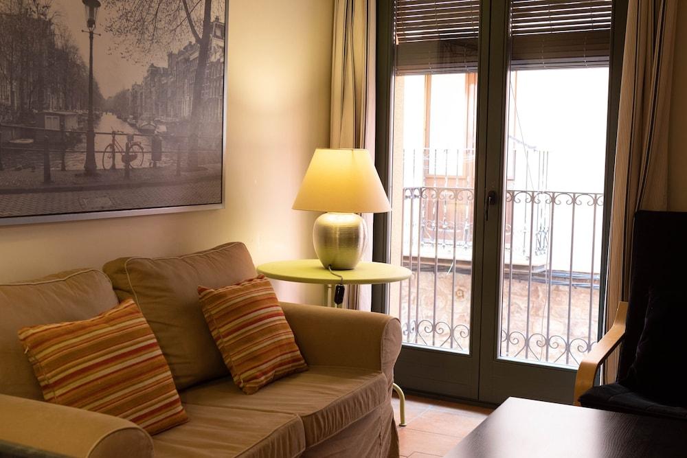 Bremon Boutique By Duquessa Collection 3*
